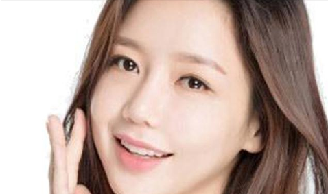 What is the difference between essential